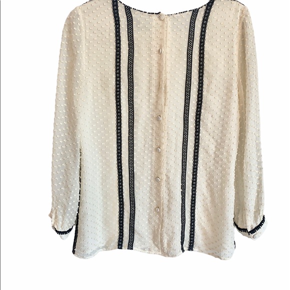 J Crew Blouse textured with lace detail - Picture 3 of 9